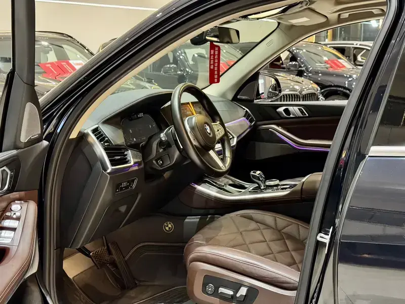 2022 BMW X5 New Energy(Imported) с пробегом 64 700 км
