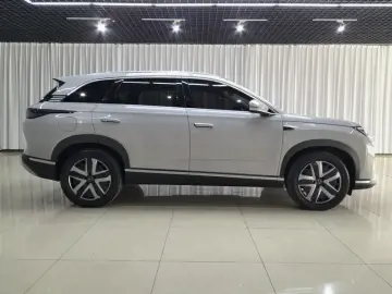 2025 BYD Hai Shi 07 DM-i с пробегом 31 000 км