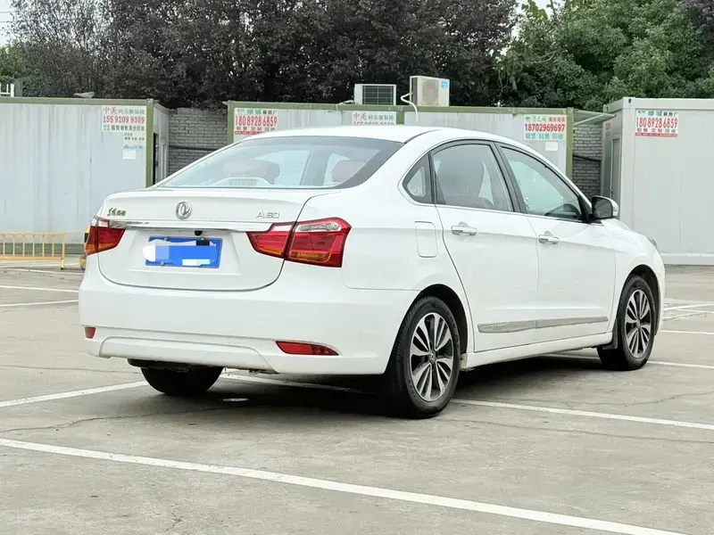 2016 Dongfeng Dongfeng Fengshen A60 с пробегом 83 000 км
