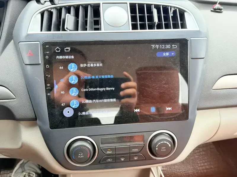2016 Dongfeng Dongfeng Fengshen A60 с пробегом 83 000 км