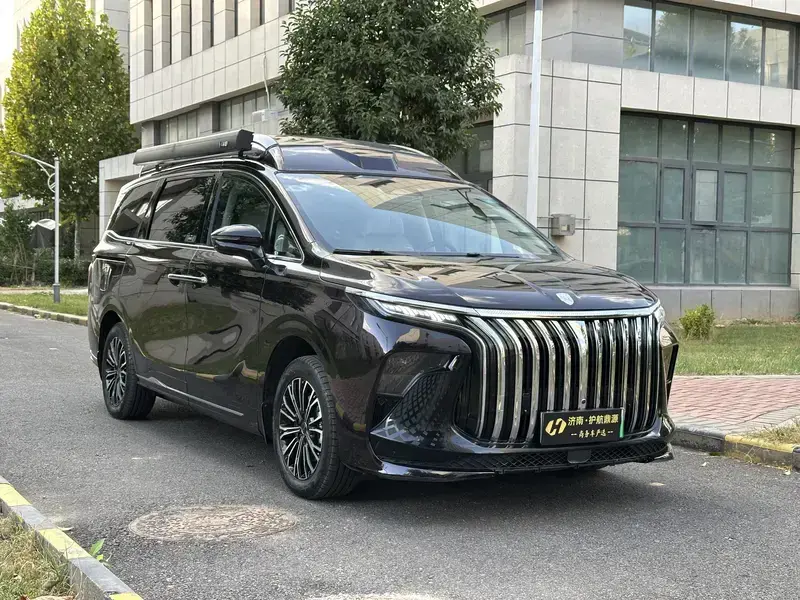 2026 Forthing Starlight V9 с пробегом 13 000 км