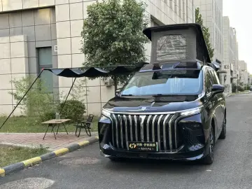 2026 Forthing Starlight V9 с пробегом 13 000 км