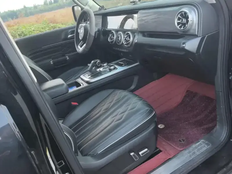 2023 Crossboundary Auto Co-created Tank 300 с пробегом 31 000 км