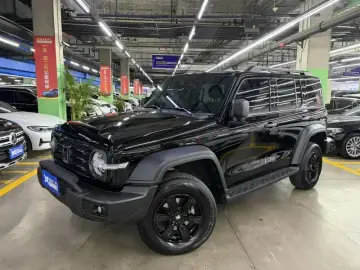 Crossboundary Auto Co-created Tank 300