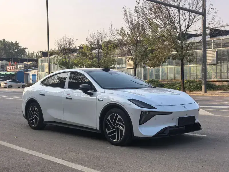 2026 Changan DeepBlue L06 с пробегом 4 400 км