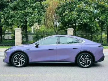 2026 Changan DeepBlue L06 с пробегом 8 000 км