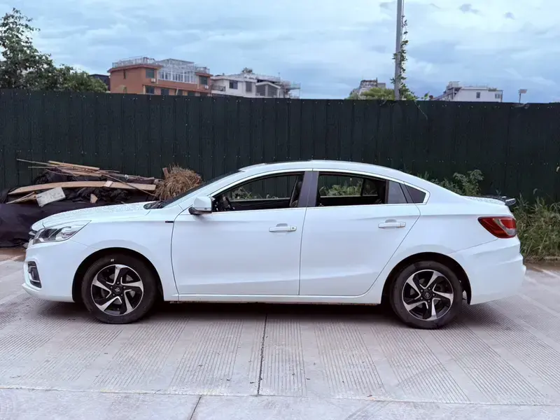 2017 Haima Famila MPV с пробегом 80 000 км