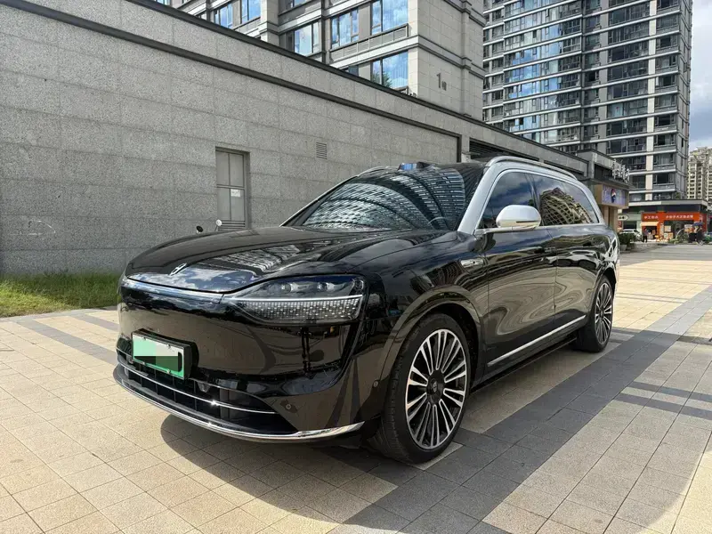 2024 Aito AITO M9 с пробегом 45 000 км