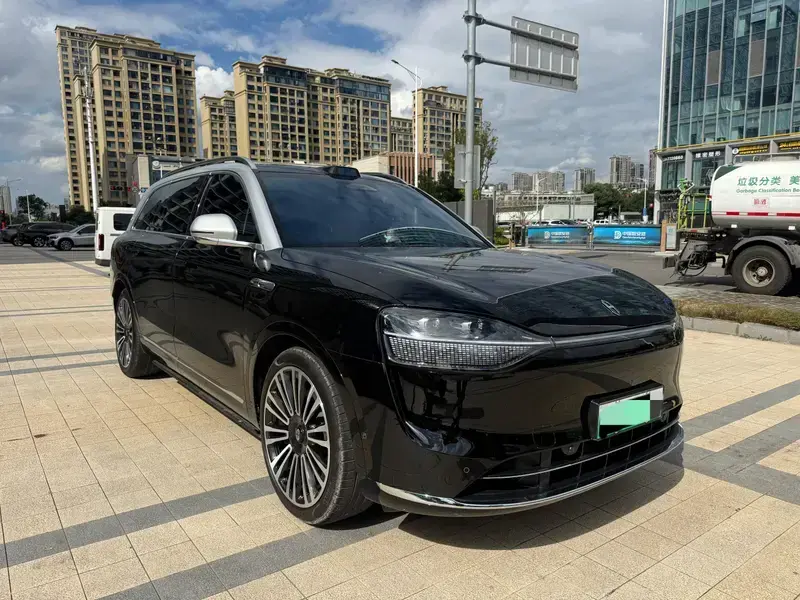 2024 Aito AITO M9 с пробегом 45 000 км