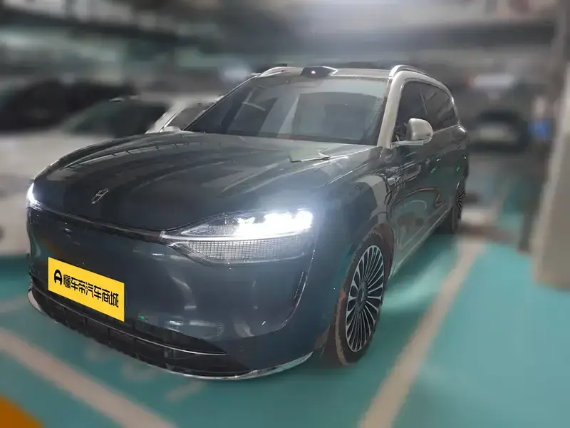 2024 Aito AITO M9 с пробегом 39 400 км