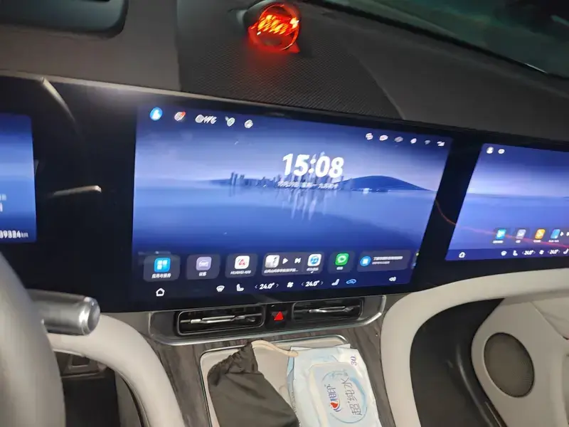 2024 Aito AITO M9 с пробегом 39 400 км