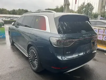 2024 Aito AITO M9 с пробегом 39 000 км