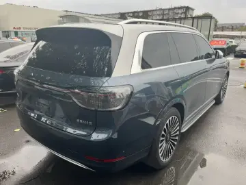 2024 Aito AITO M9 с пробегом 39 000 км