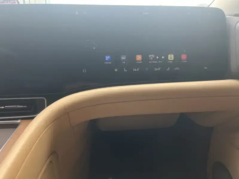 2024 Aito AITO M9 с пробегом 39 000 км