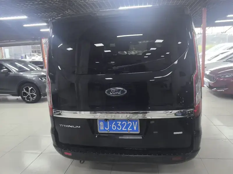 2017 Ford Tourneo с пробегом 60 000 км