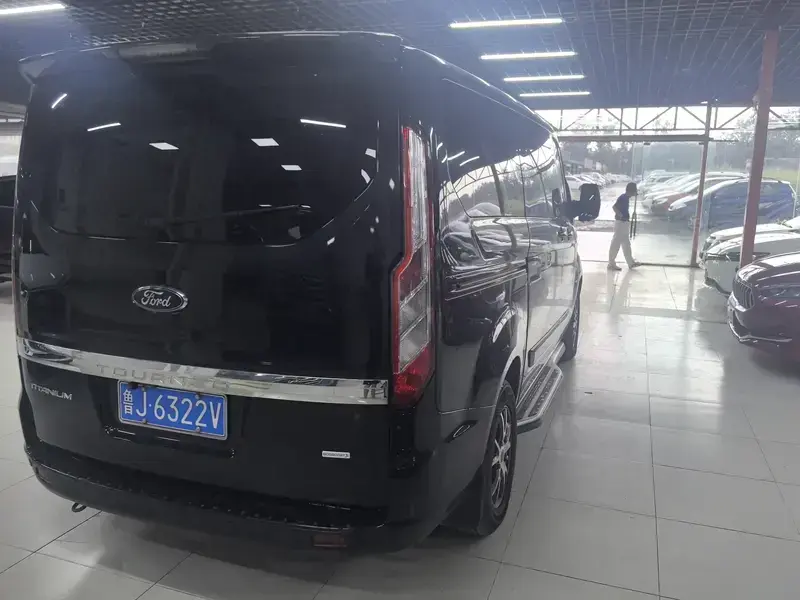 2017 Ford Tourneo с пробегом 60 000 км