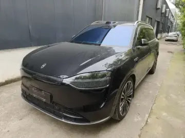 2024 Aito AITO M9 с пробегом 71 500 км