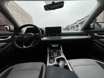 2022 Geely Classic Emgrand с пробегом 32 100 км