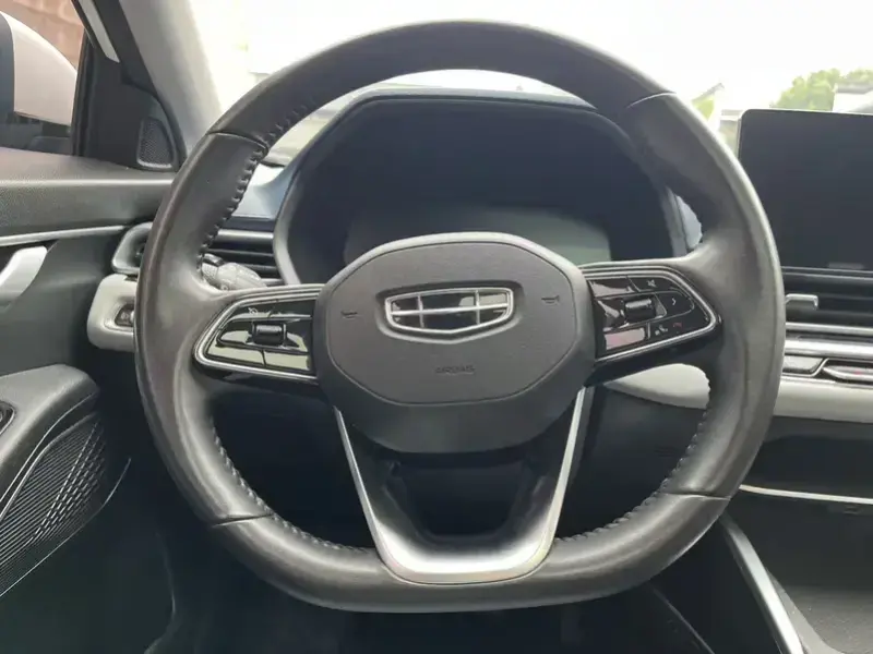 2022 Geely Classic Emgrand с пробегом 32 100 км