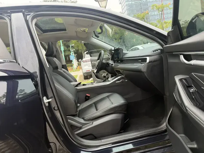 2023 Geely Classic Emgrand с пробегом 28 000 км
