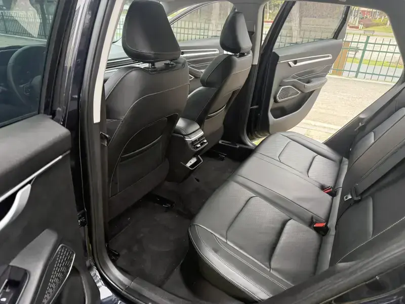 2023 Geely Classic Emgrand с пробегом 28 000 км