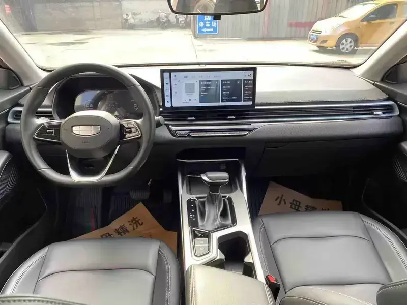 2025 Geely Classic Emgrand с пробегом 23 000 км