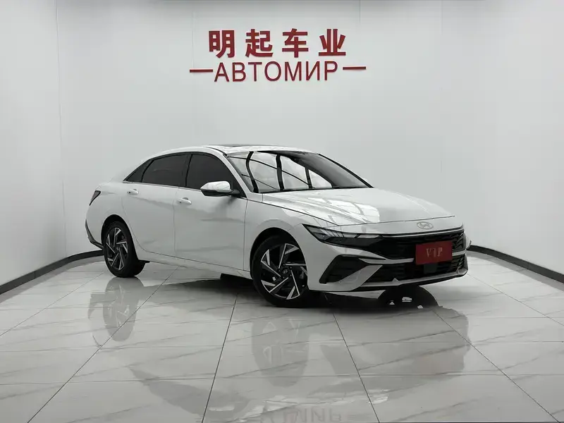 2023 Hyundai Elantra Plug-in Hybrid с пробегом 28 000 км