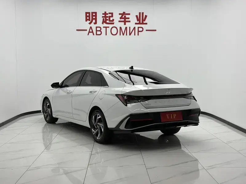 2023 Hyundai Elantra Plug-in Hybrid с пробегом 28 000 км