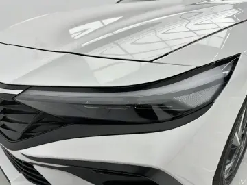 2023 Hyundai Elantra Plug-in Hybrid с пробегом 28 000 км