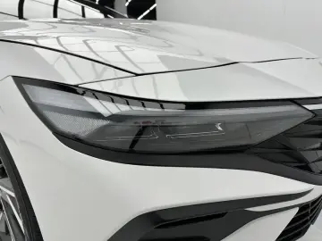 2023 Hyundai Elantra Plug-in Hybrid с пробегом 28 000 км
