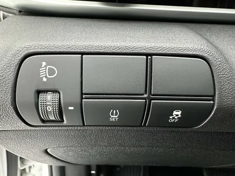 2023 Hyundai Elantra Plug-in Hybrid с пробегом 28 000 км