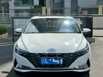 2023 Hyundai Elantra Plug-in Hybrid с пробегом 60 000 км