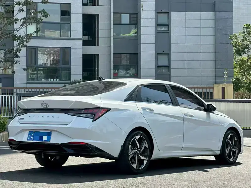 2023 Hyundai Elantra Plug-in Hybrid с пробегом 60 000 км