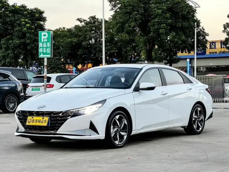 2021 Hyundai Elantra Plug-in Hybrid с пробегом 57 000 км