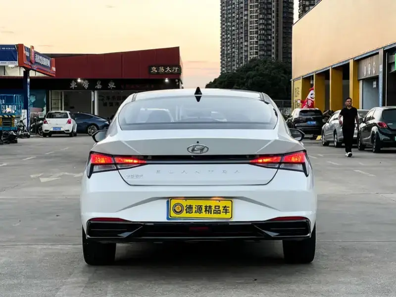 2021 Hyundai Elantra Plug-in Hybrid с пробегом 57 000 км