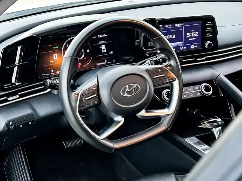 2021 Hyundai Elantra Plug-in Hybrid с пробегом 57 000 км