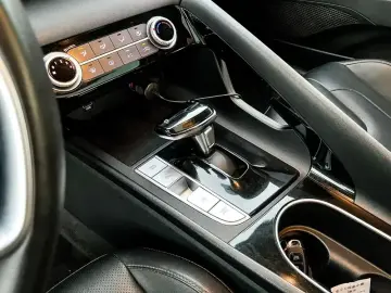 2021 Hyundai Elantra Plug-in Hybrid с пробегом 57 000 км