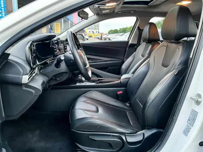 2021 Hyundai Elantra Plug-in Hybrid с пробегом 57 000 км