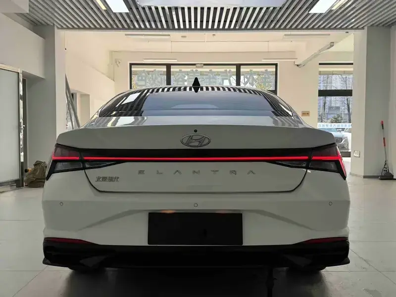 2022 Hyundai Elantra Plug-in Hybrid с пробегом 27 000 км