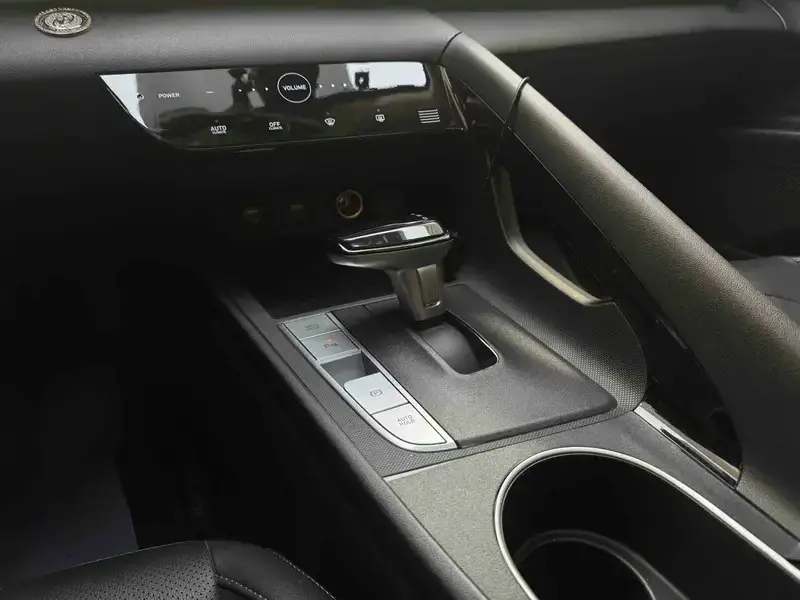 2022 Hyundai Elantra Plug-in Hybrid с пробегом 27 000 км