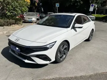 Hyundai Elantra Plug-in Hybrid