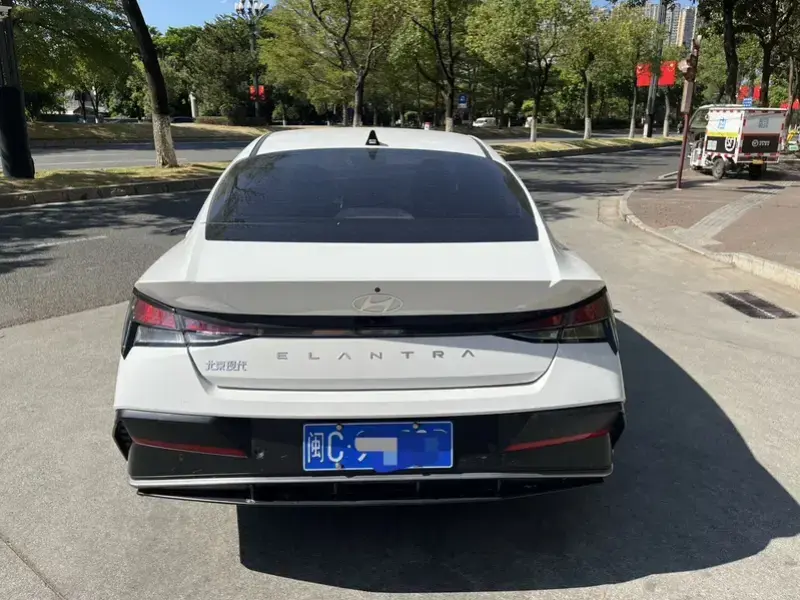 2023 Hyundai Elantra Plug-in Hybrid с пробегом 5 100 км