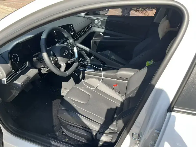 2023 Hyundai Elantra Plug-in Hybrid с пробегом 5 100 км