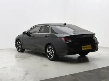 2021 Hyundai Elantra Plug-in Hybrid с пробегом 45 500 км