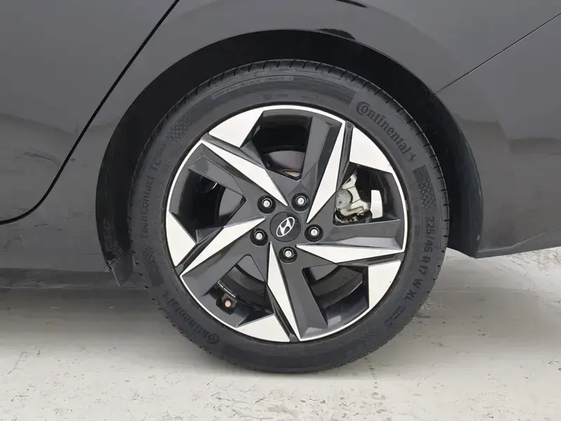 2021 Hyundai Elantra Plug-in Hybrid с пробегом 45 500 км