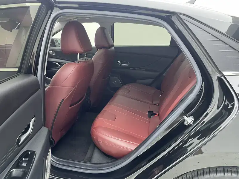 2021 Hyundai Elantra Plug-in Hybrid с пробегом 45 500 км