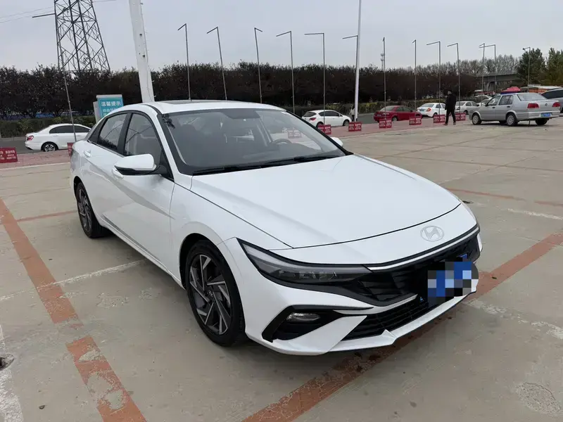 2023 Hyundai Elantra Plug-in Hybrid с пробегом 27 600 км