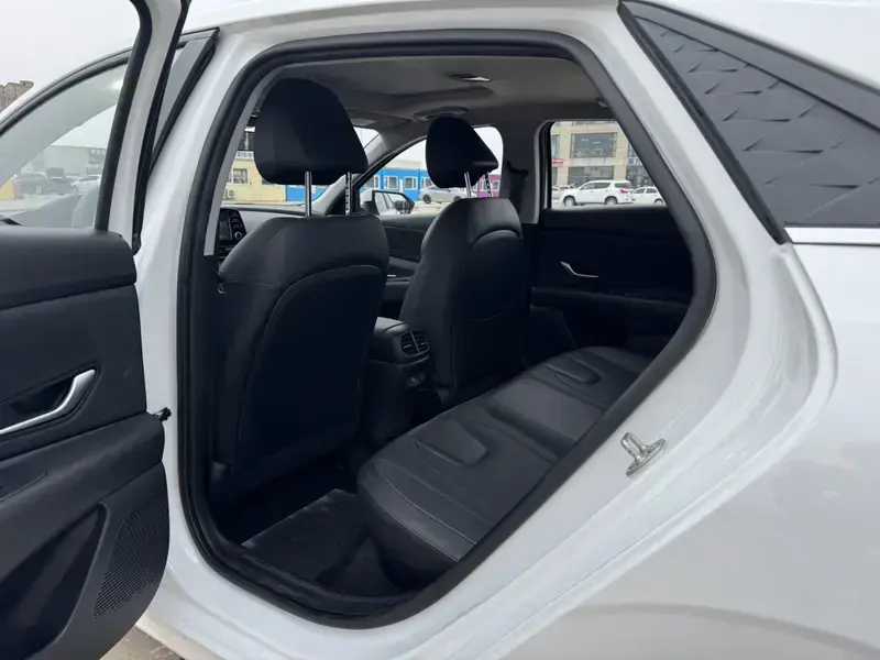 2023 Hyundai Elantra Plug-in Hybrid с пробегом 27 600 км