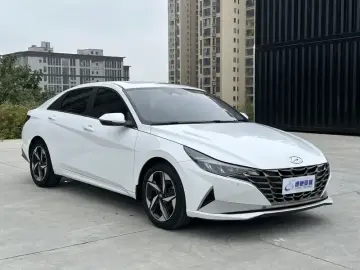 2022 Hyundai Elantra Plug-in Hybrid с пробегом 19 000 км
