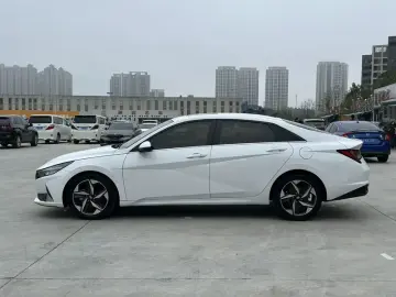 2022 Hyundai Elantra Plug-in Hybrid с пробегом 19 000 км
